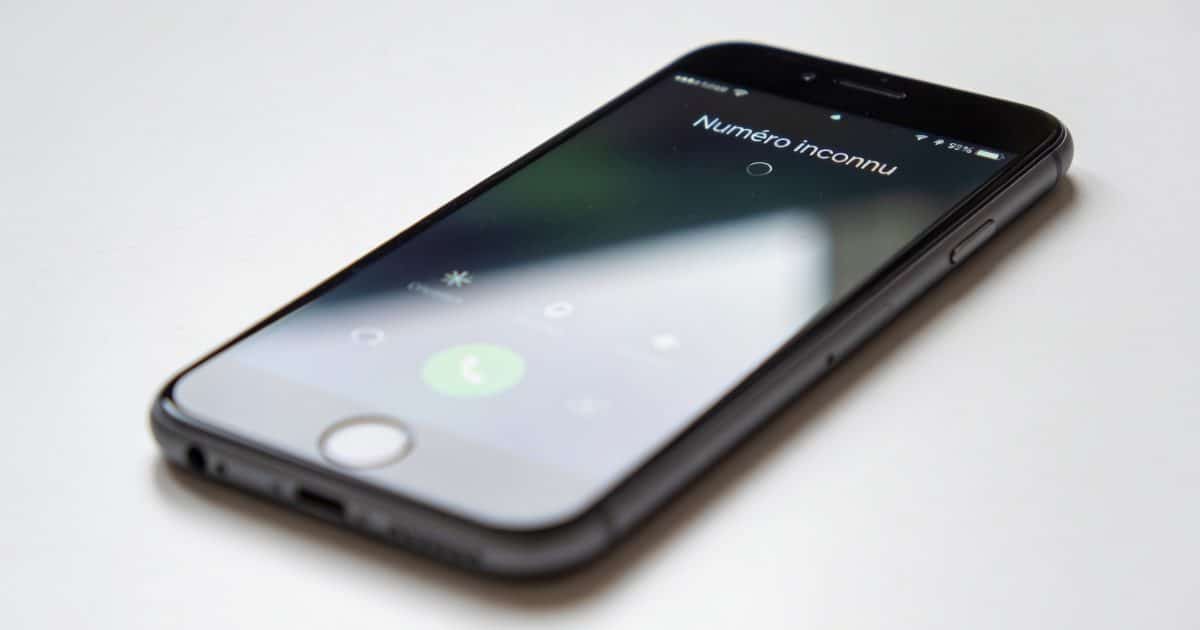 Telephone portable affiche appel entrant numero inconnu